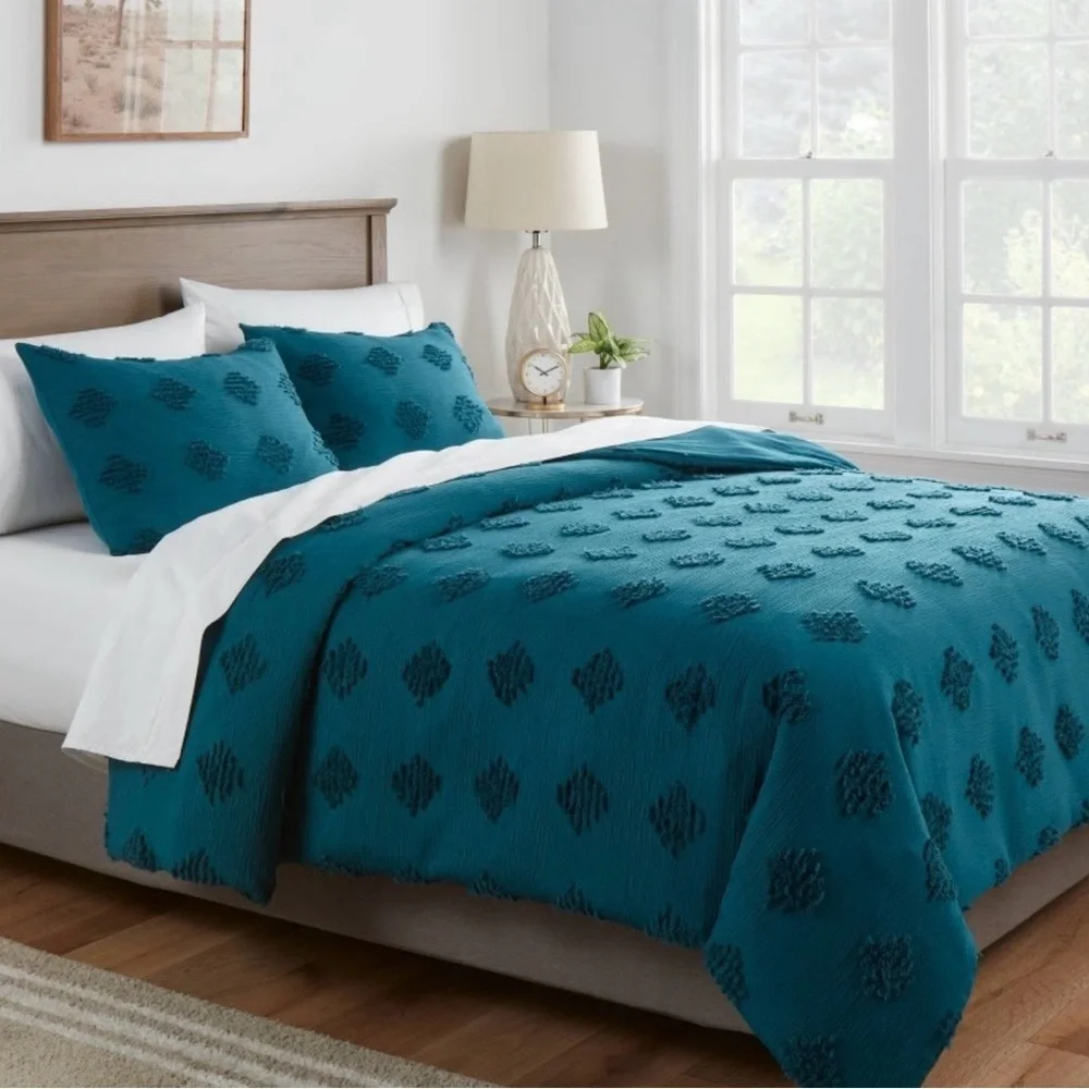 Full / Queen Duvet Cover Set and 2 Pillow Shams, Dark Teal Blue, New